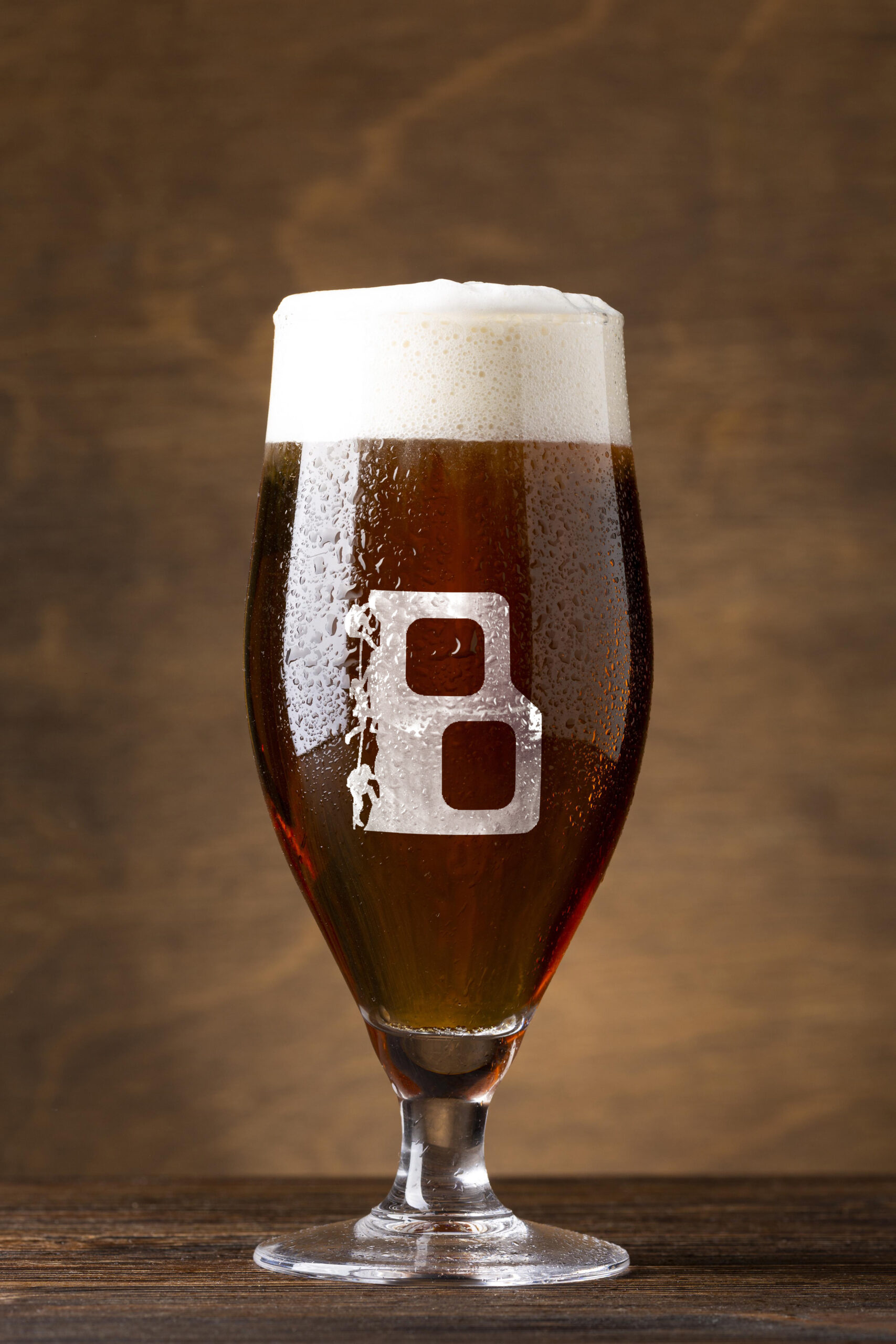 Beer glass B logo